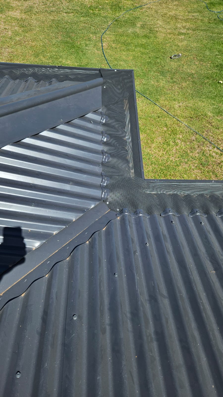 Corrugated roof premium mesh gutter guard